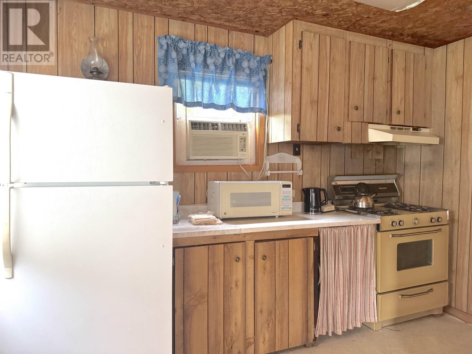 19303 19 Highway Property Photo 10