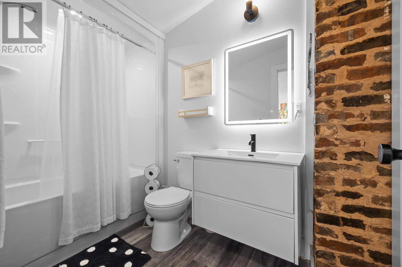 9 Desbrisay Crescent Property Photo 11
