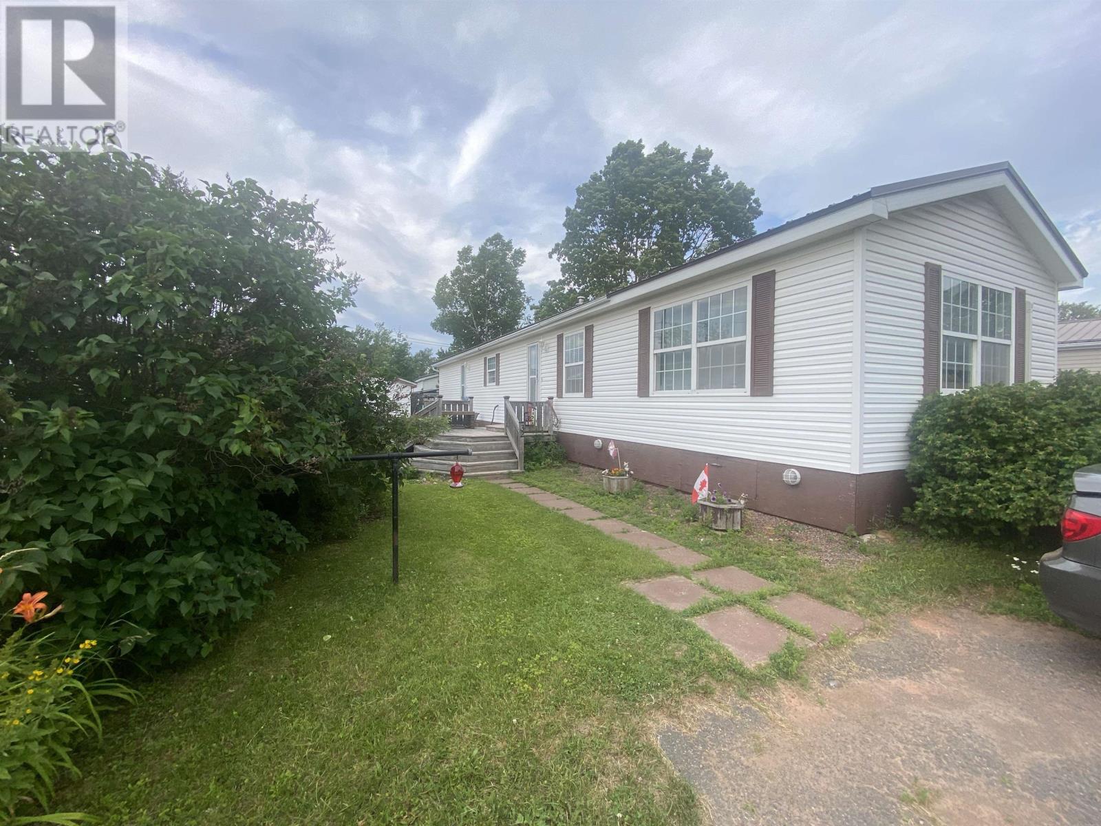 32 Brook Street Property Photo 1