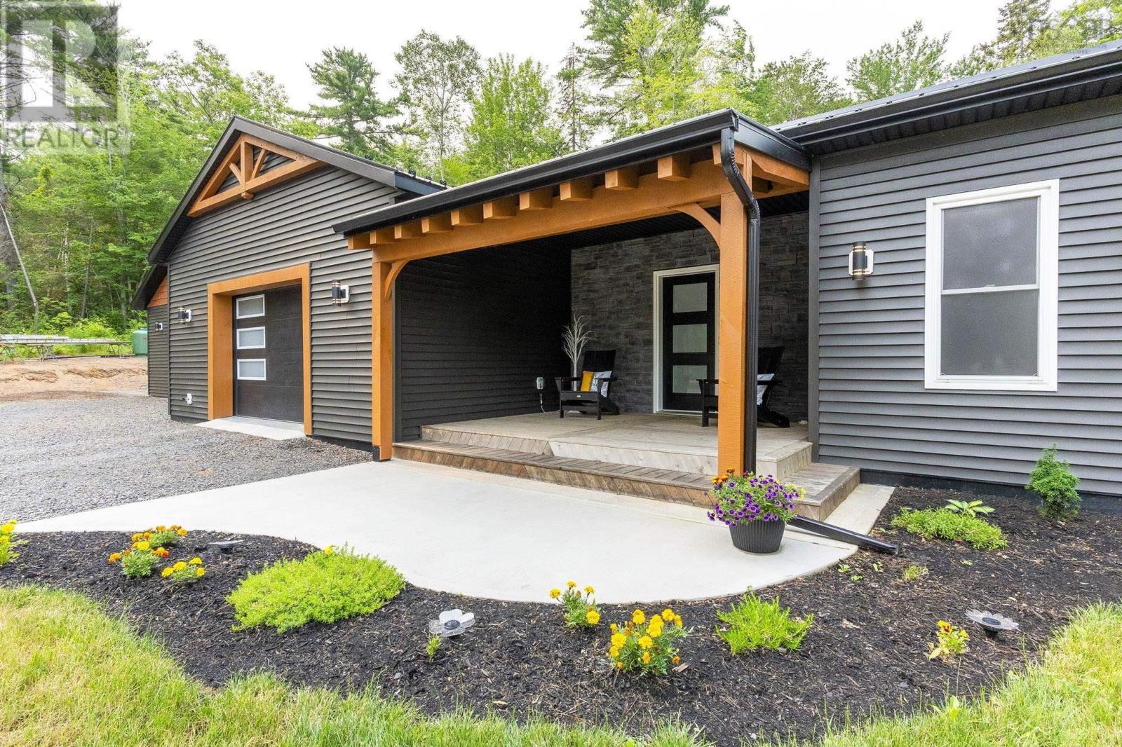 6718 1 Highway Property Photo 2