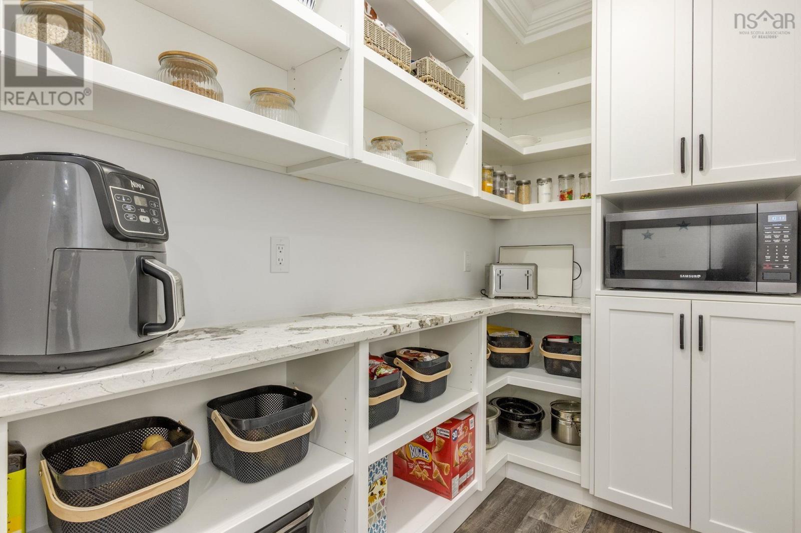 6718 1 Highway Property Photo 8