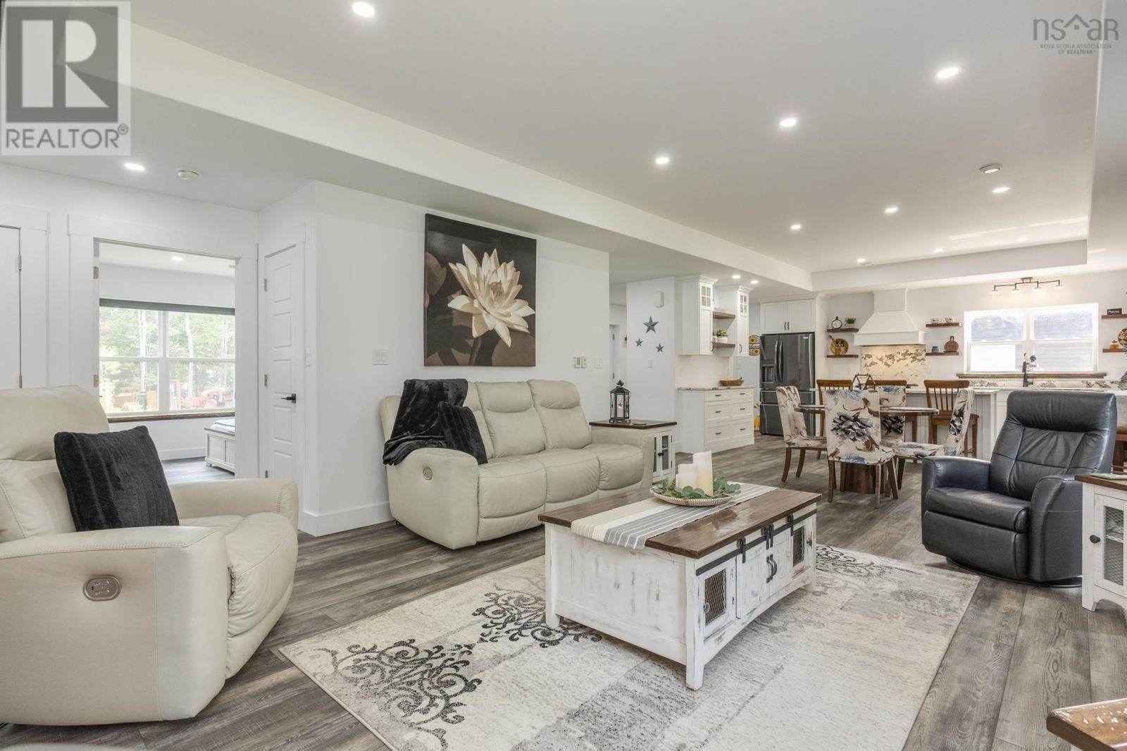 6718 1 Highway Property Photo 11