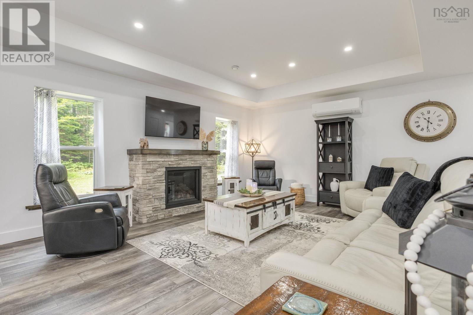 6718 1 Highway Property Photo 12