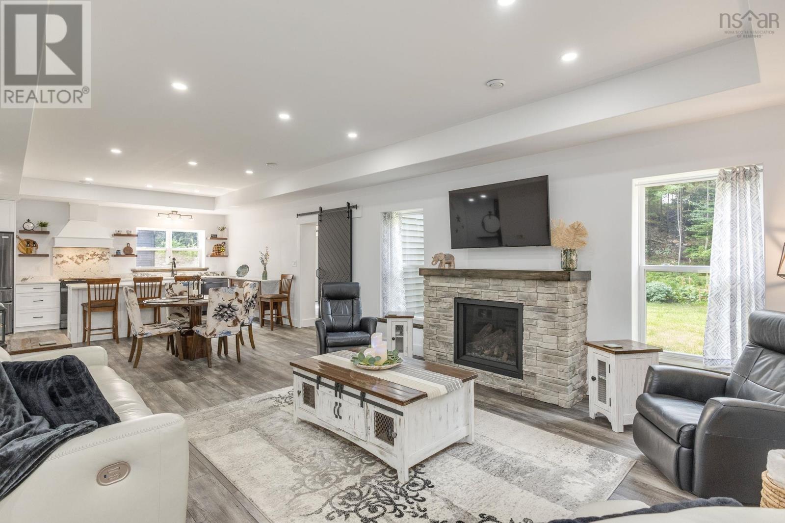 6718 1 Highway Property Photo 13