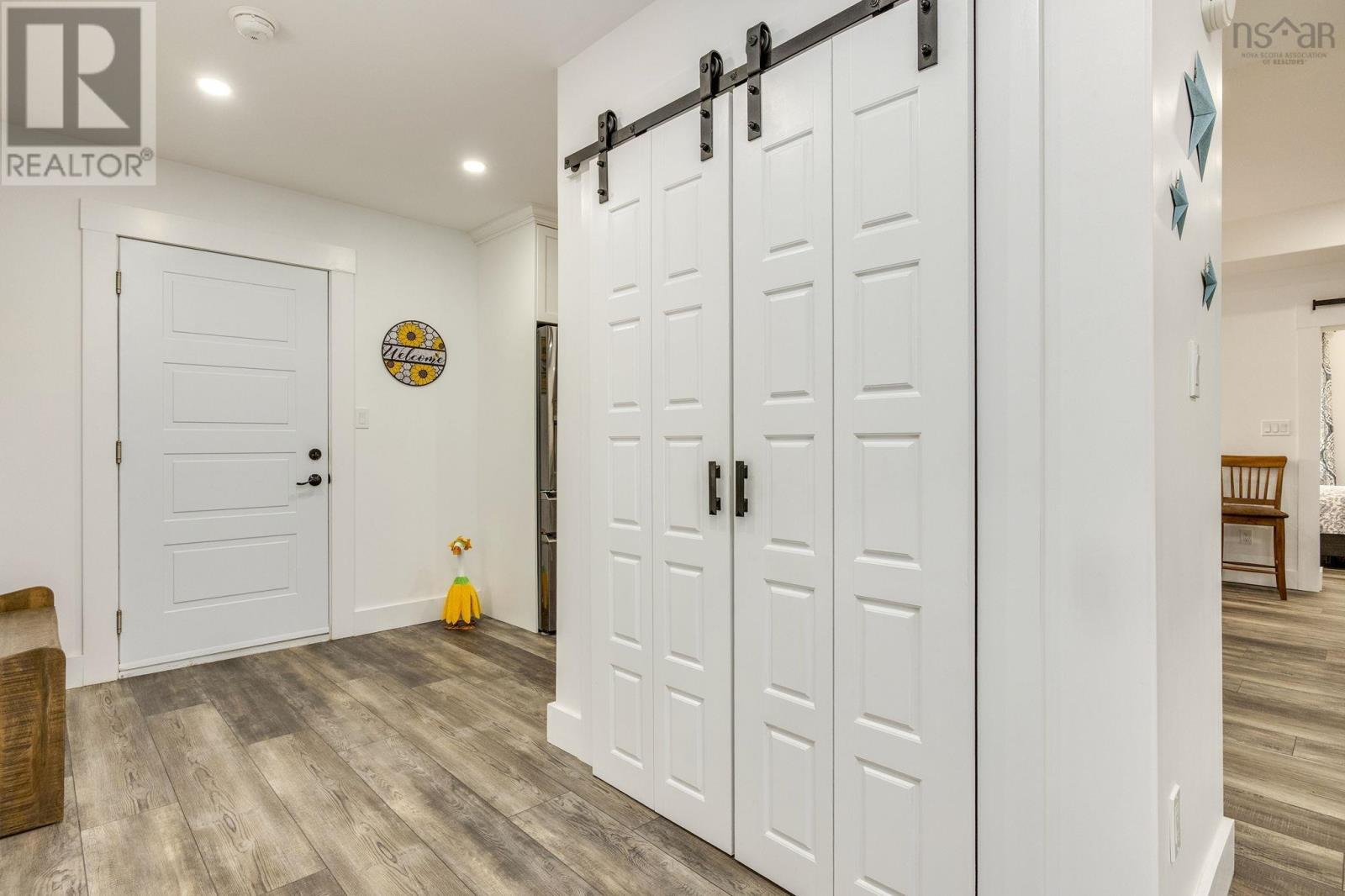 6718 1 Highway Property Photo 17