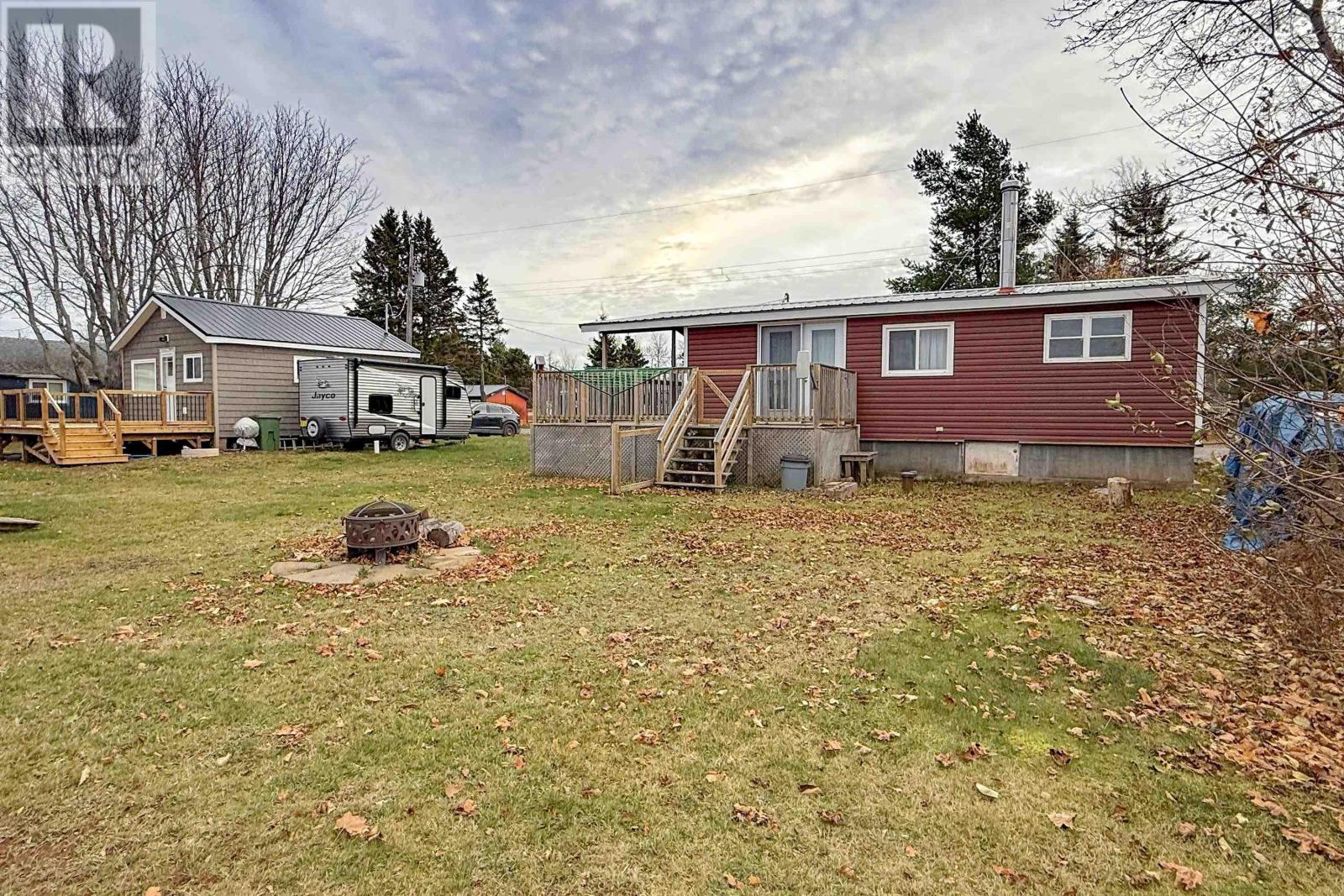 208 Jackson Point Road Property Photo 27