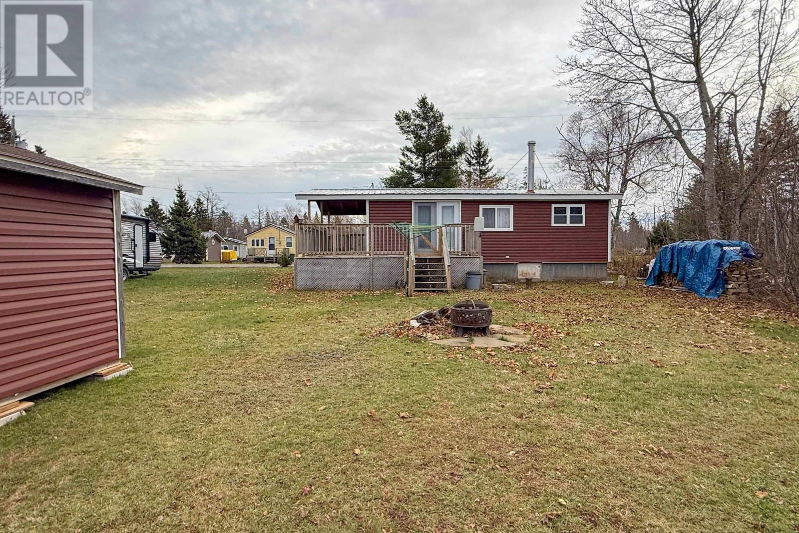 208 Jackson Point Road Property Photo 28