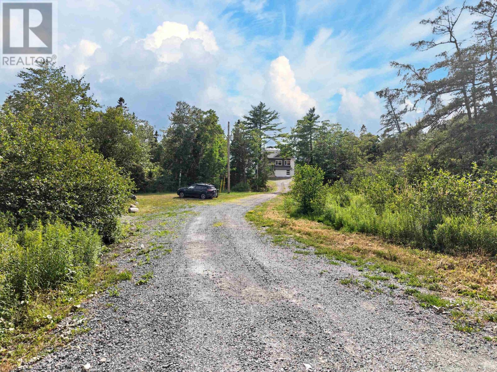 819 Bissett Road Property Photo 36