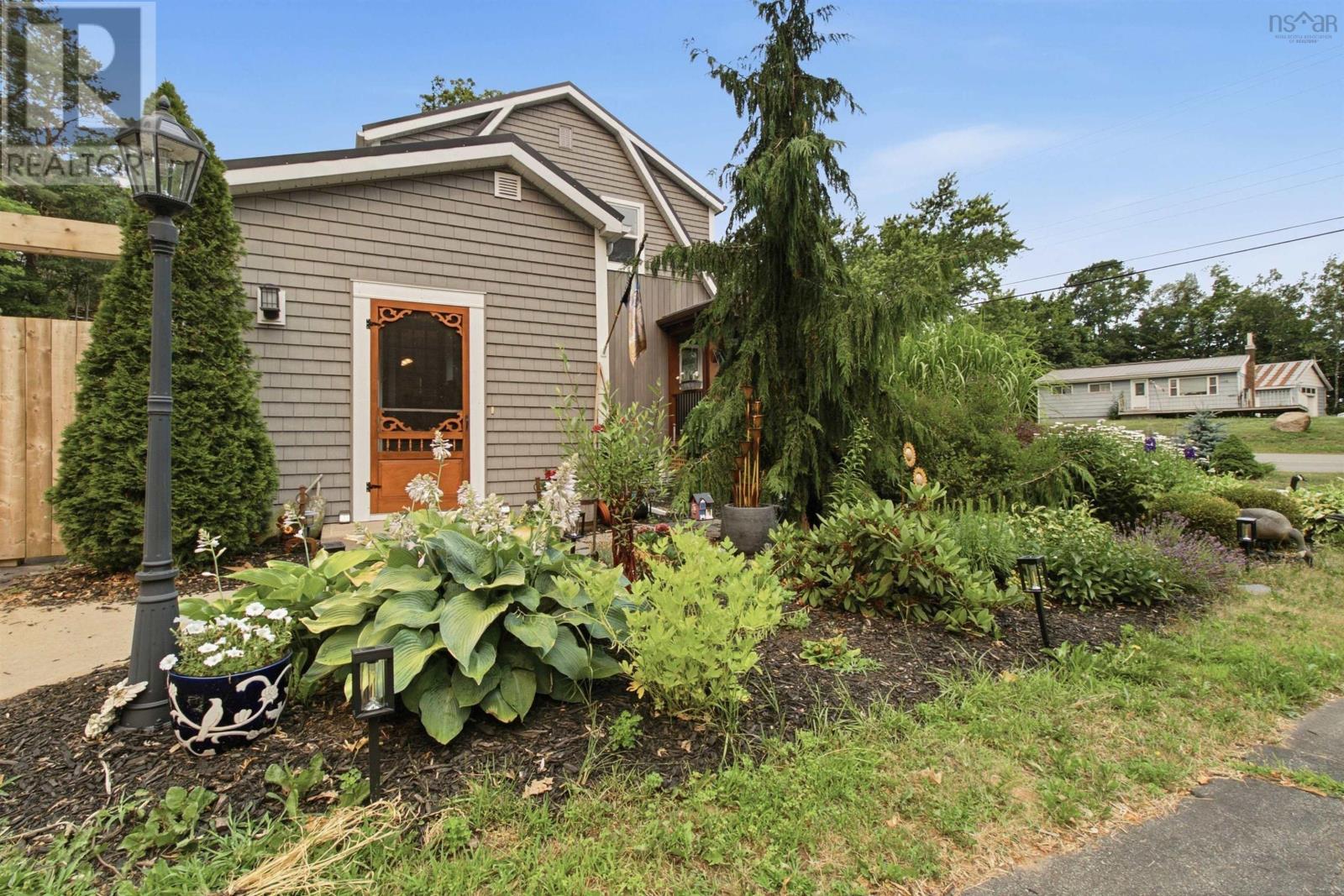 1207 Belcher Street Property Photo 20
