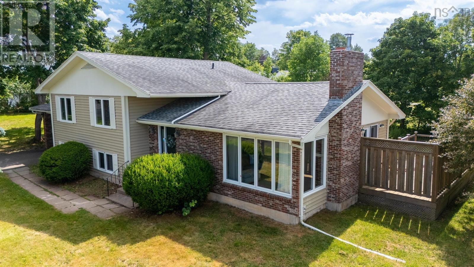 20 Grandview Drive Property Photo 1