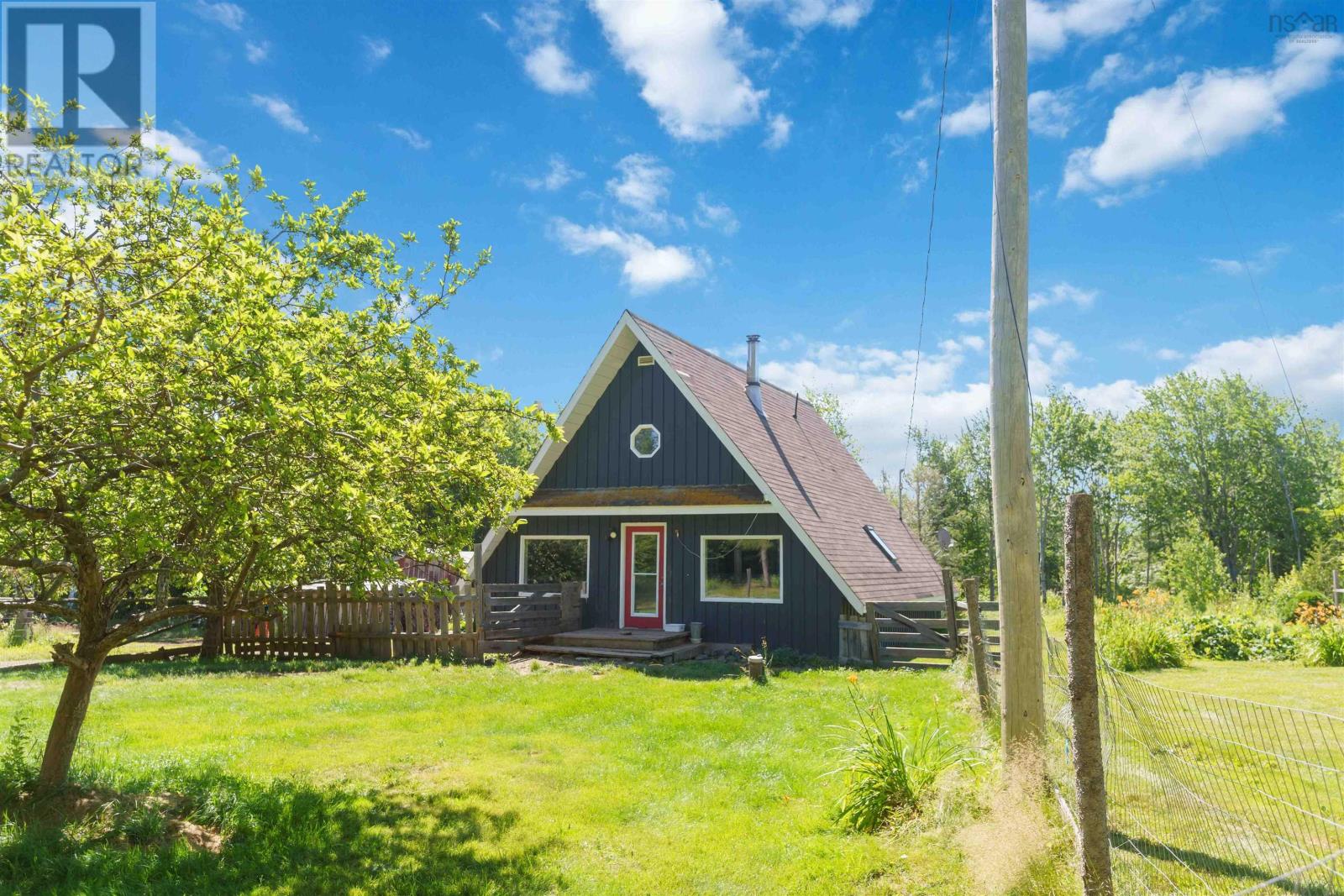 552 Beaconsfield Road Property Photo 1