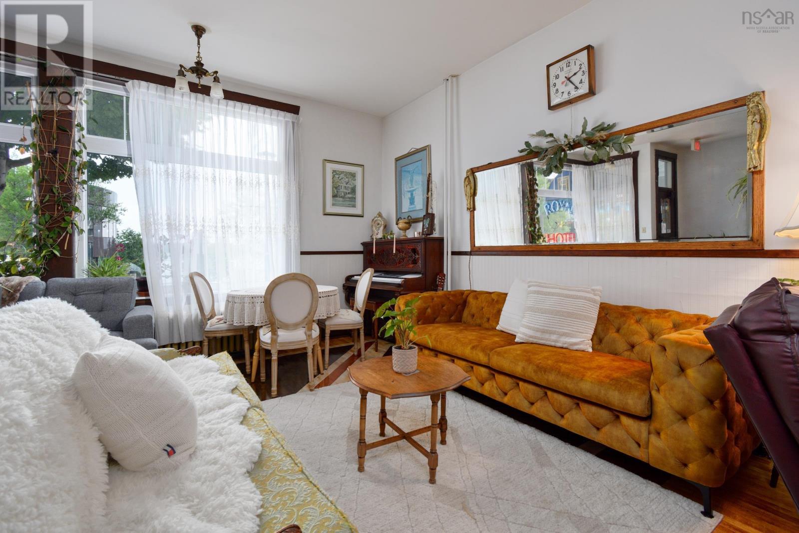 345 Esplanade Street Property Photo 6