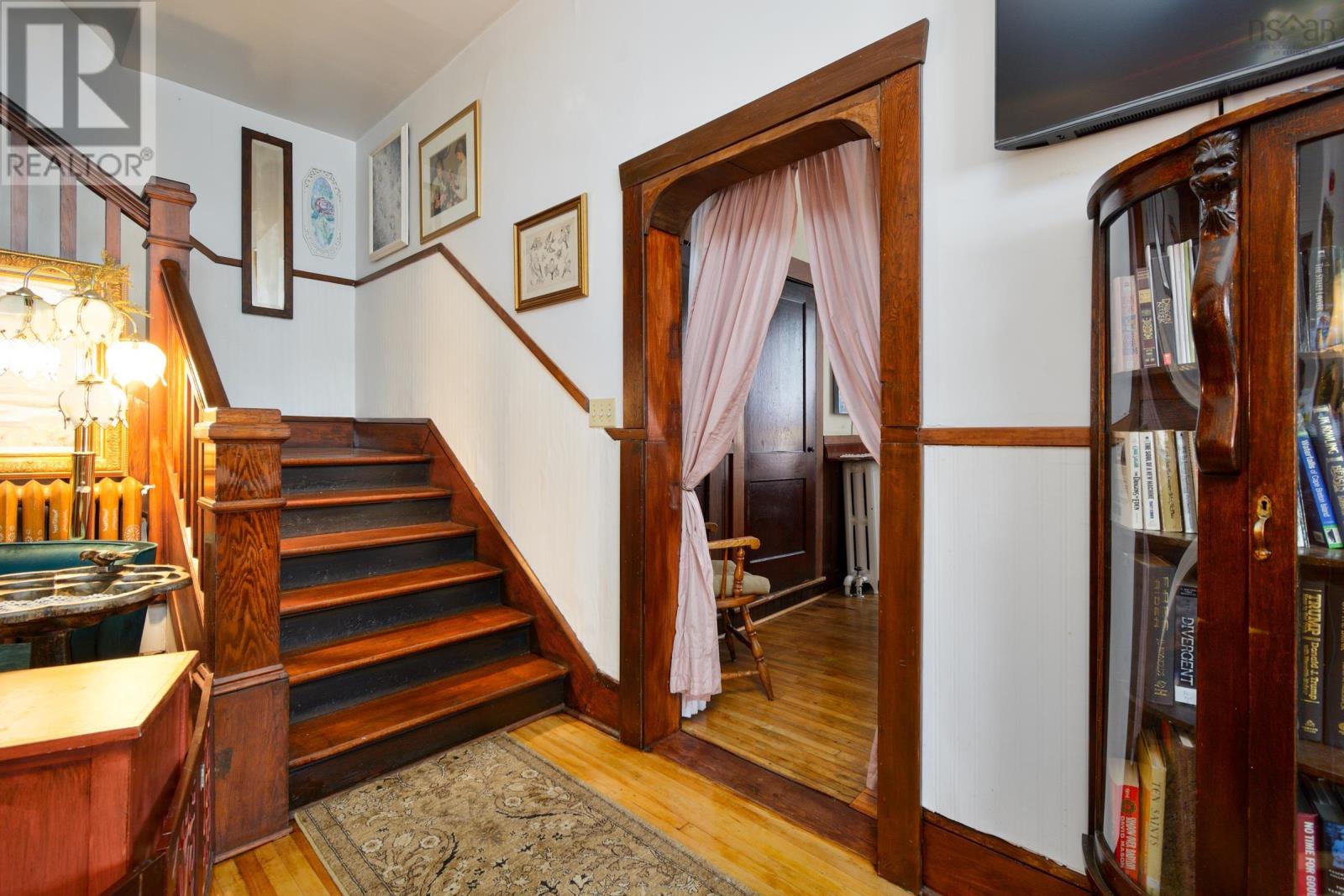345 Esplanade Street Property Photo 12