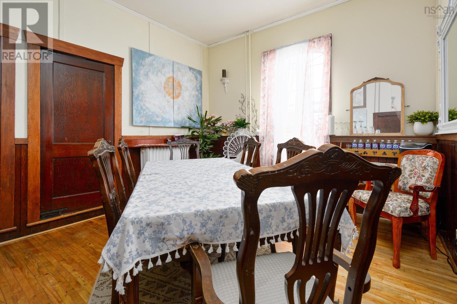 345 Esplanade Street Property Photo 14