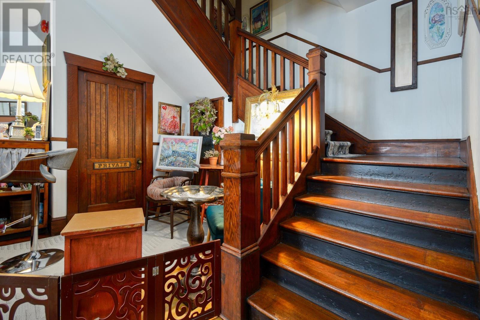345 Esplanade Street Property Photo 15