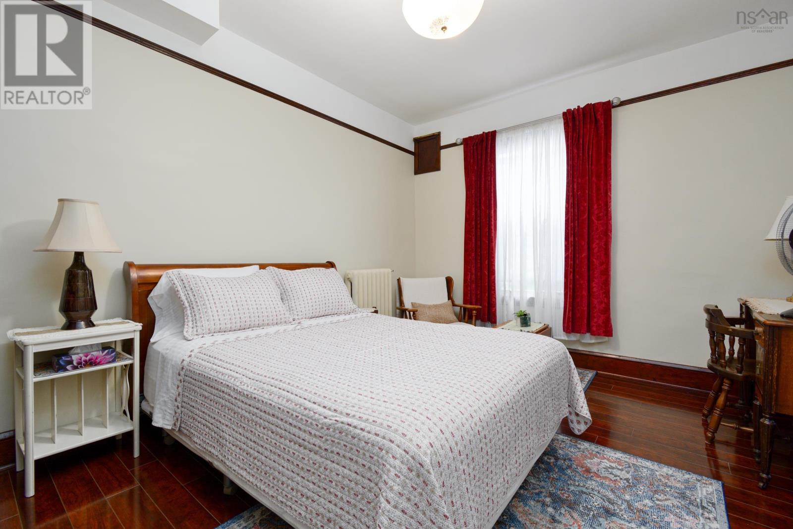 345 Esplanade Street Property Photo 18