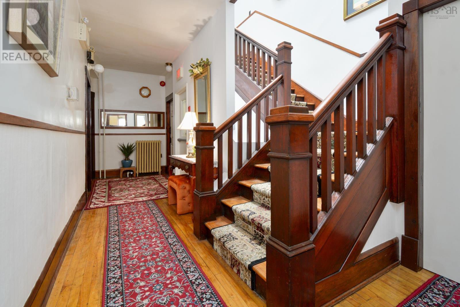 345 Esplanade Street Property Photo 23
