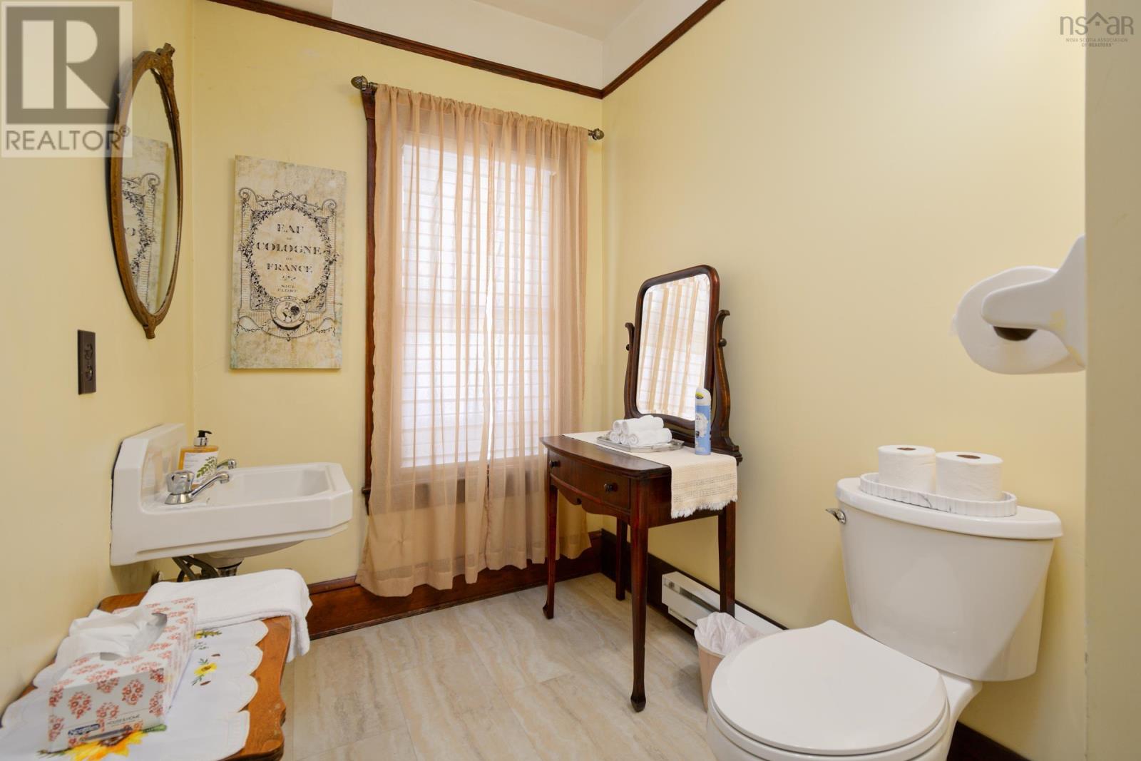 345 Esplanade Street Property Photo 29