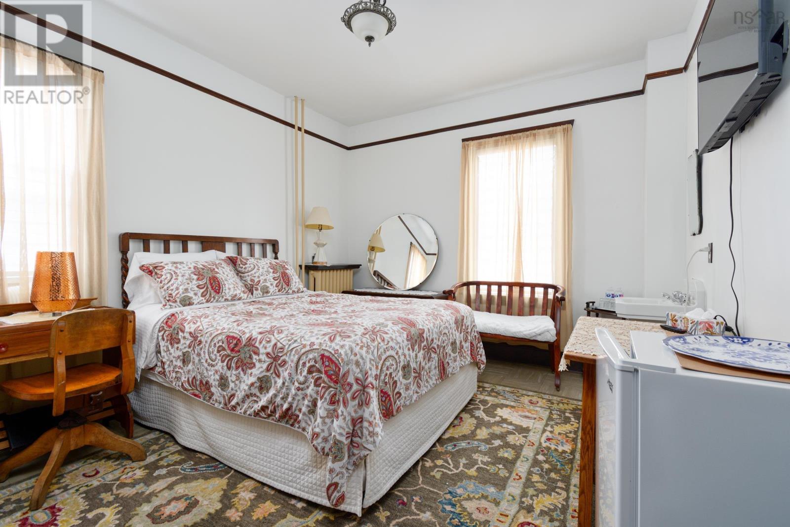 345 Esplanade Street Property Photo 31