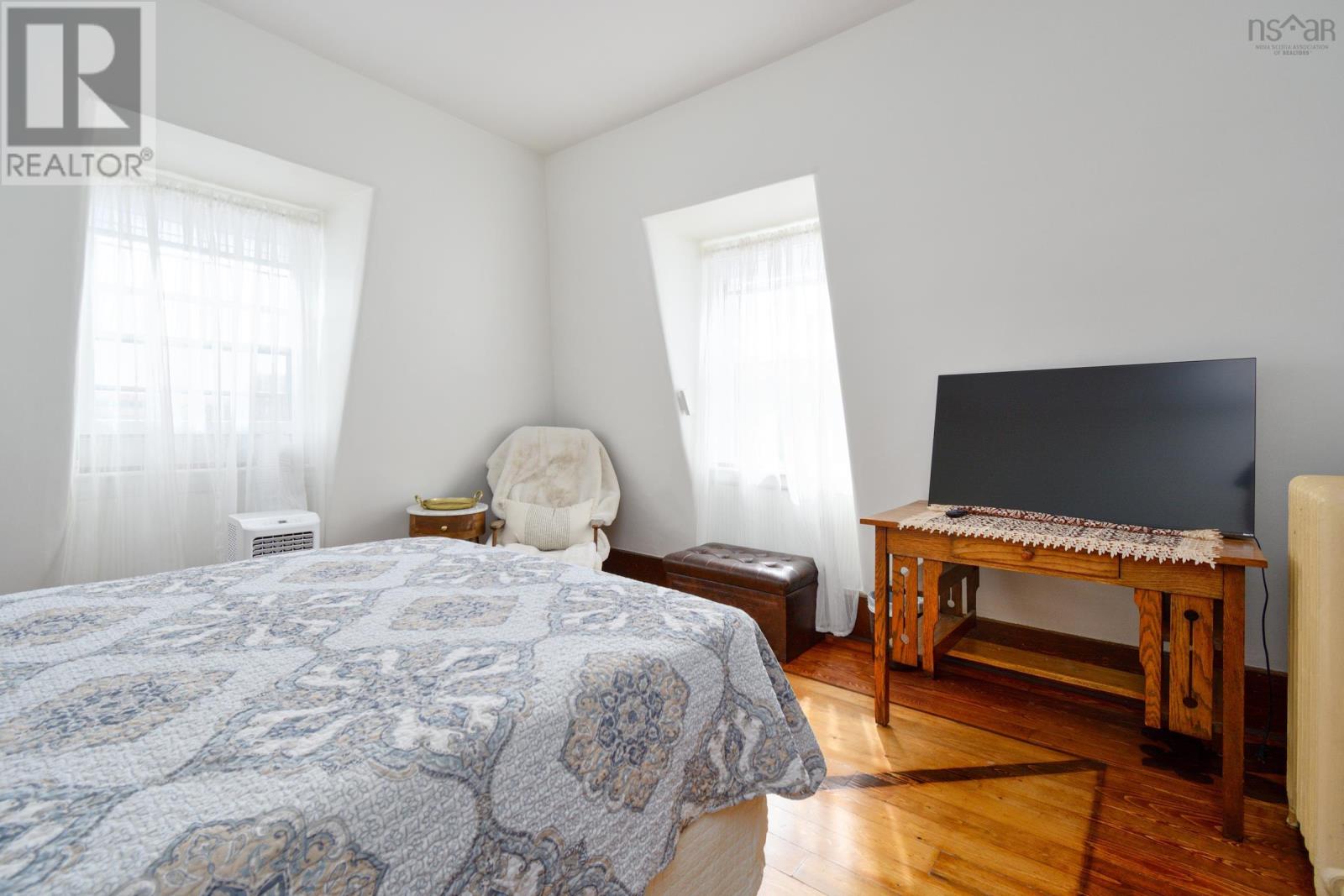 345 Esplanade Street Property Photo 36