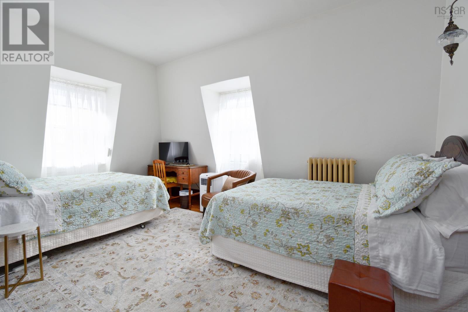 345 Esplanade Street Property Photo 40