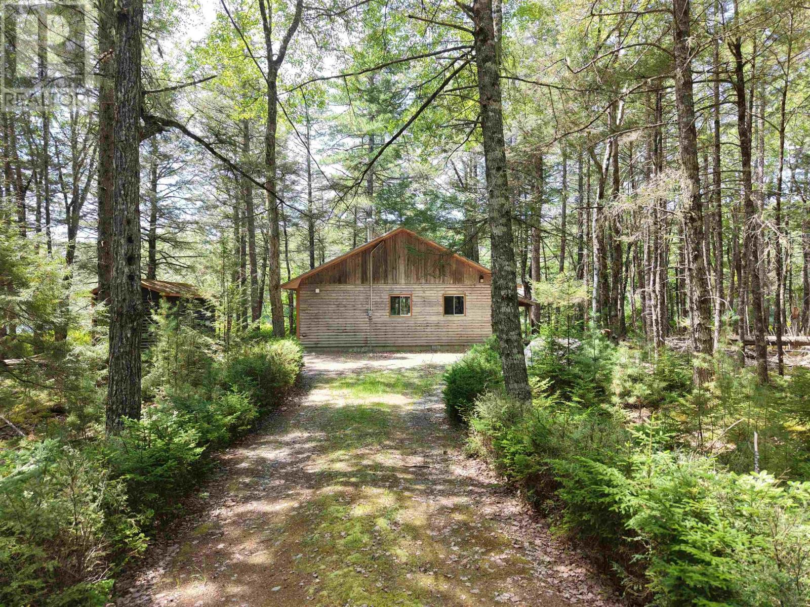 90 Pipe Cove Drive Property Photo 2