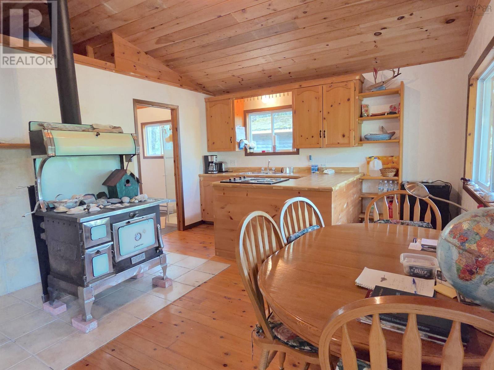 90 Pipe Cove Drive Property Photo 9