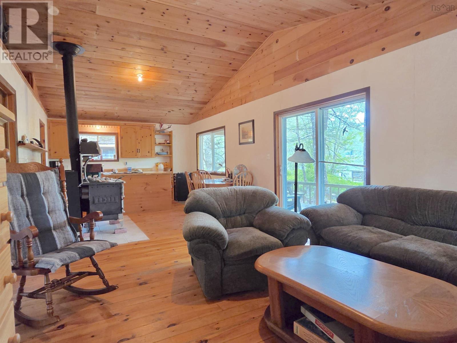 90 Pipe Cove Drive Property Photo 12