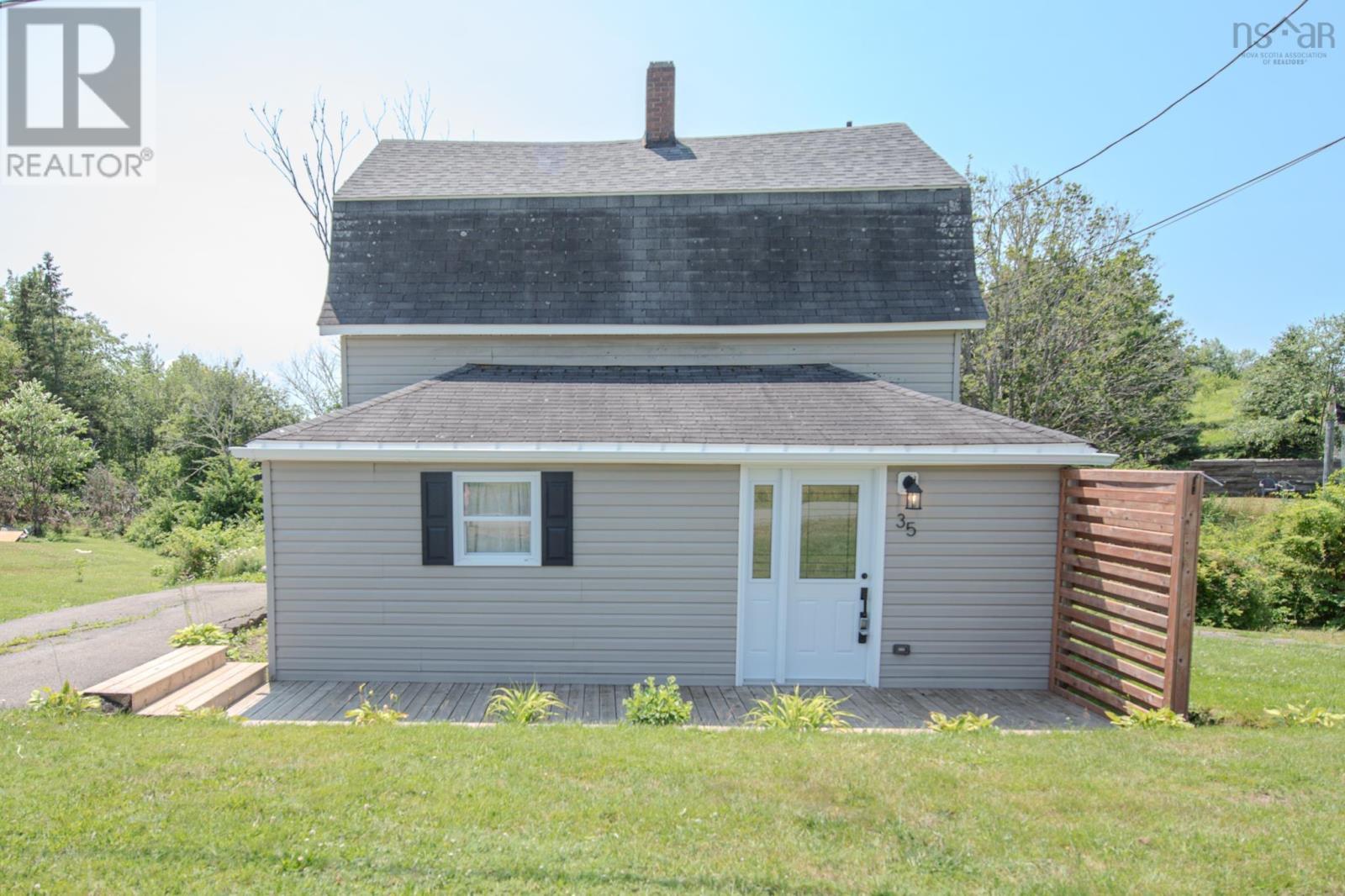 35 Foxbrook Road Property Photo 1