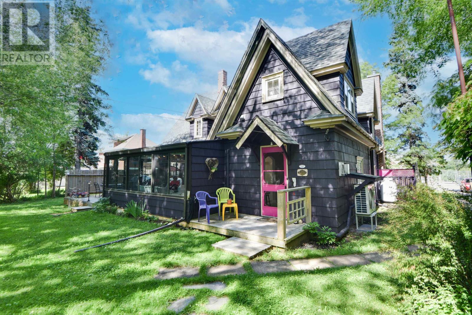 92 Albert Street Property Photo 3