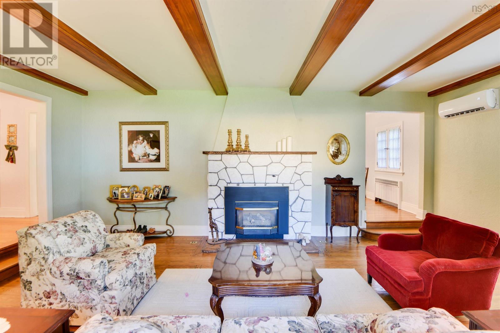 92 Albert Street Property Photo 15