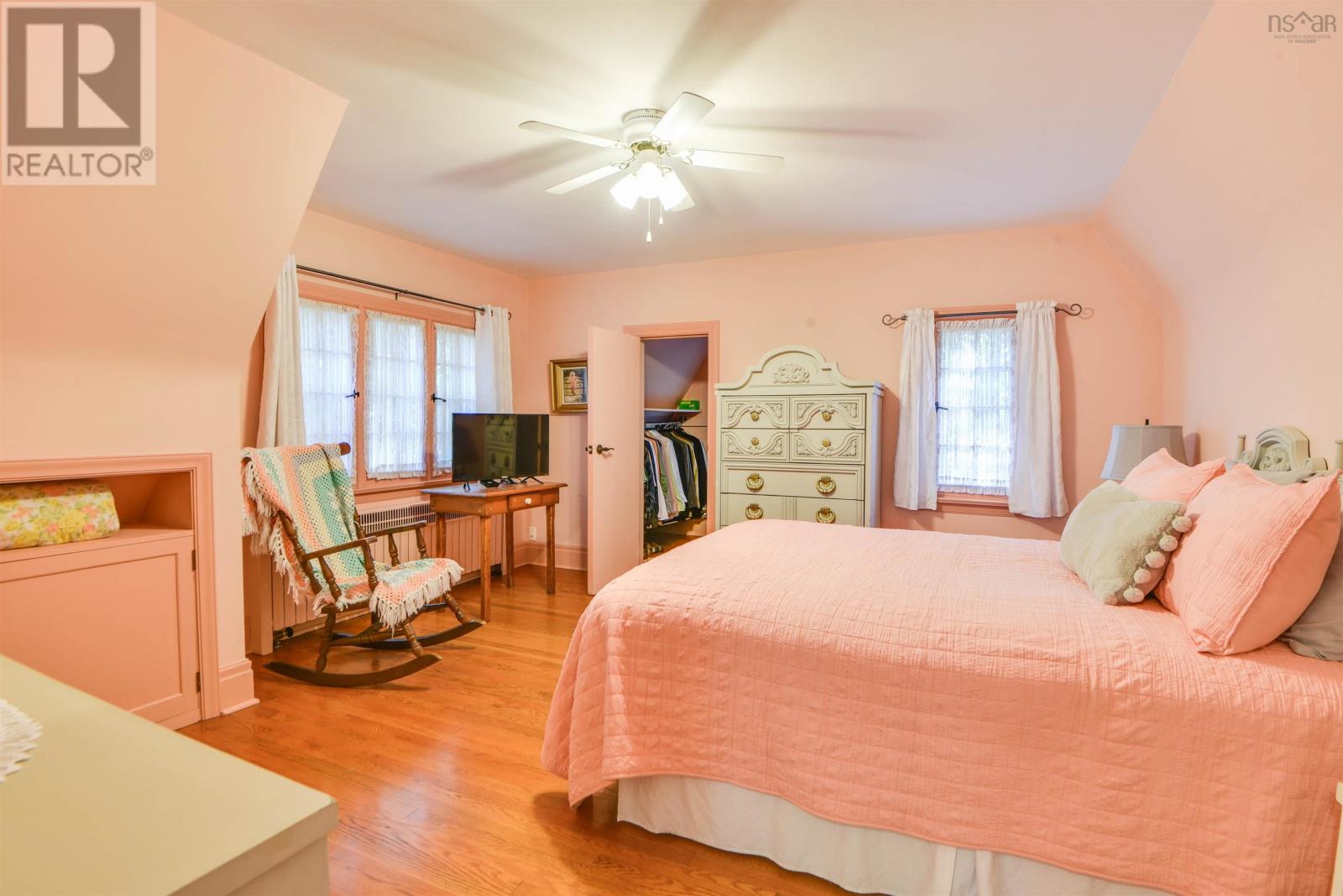 92 Albert Street Property Photo 22