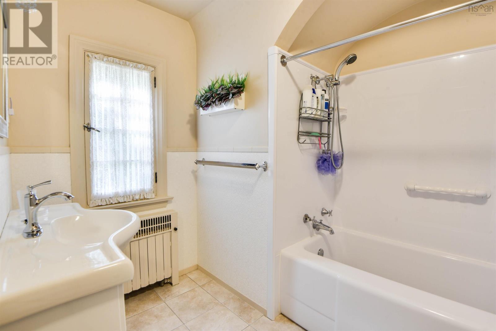 92 Albert Street Property Photo 29