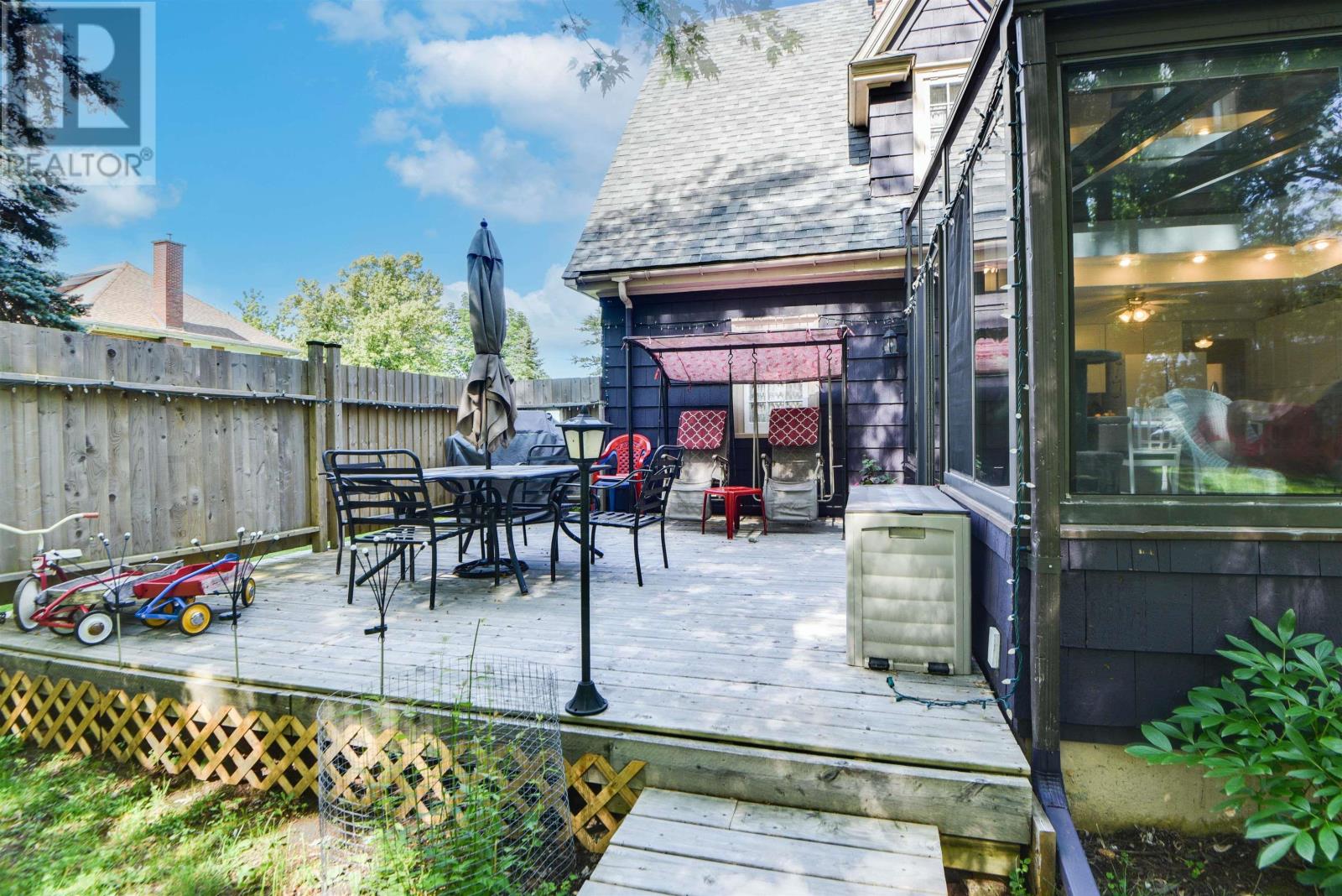 92 Albert Street Property Photo 37