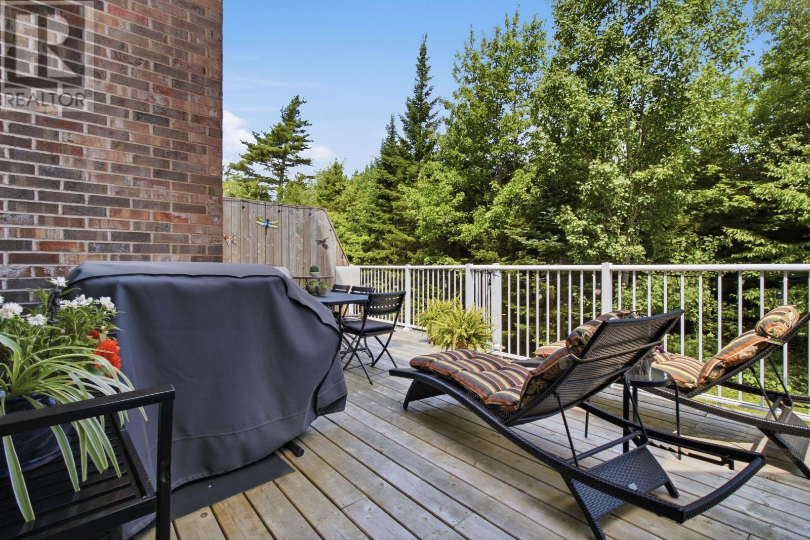 40 Greenside Lane Property Photo 35