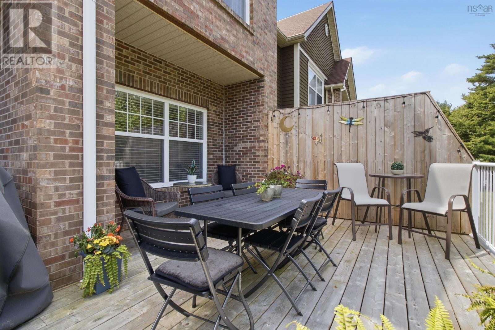 40 Greenside Lane Property Photo 36