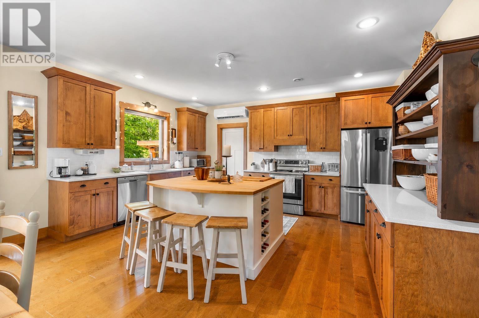 1927 Clarkin Road Property Photo 8