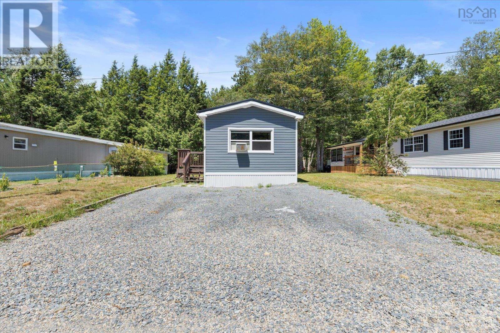 7 Mini Park Property Photo 3