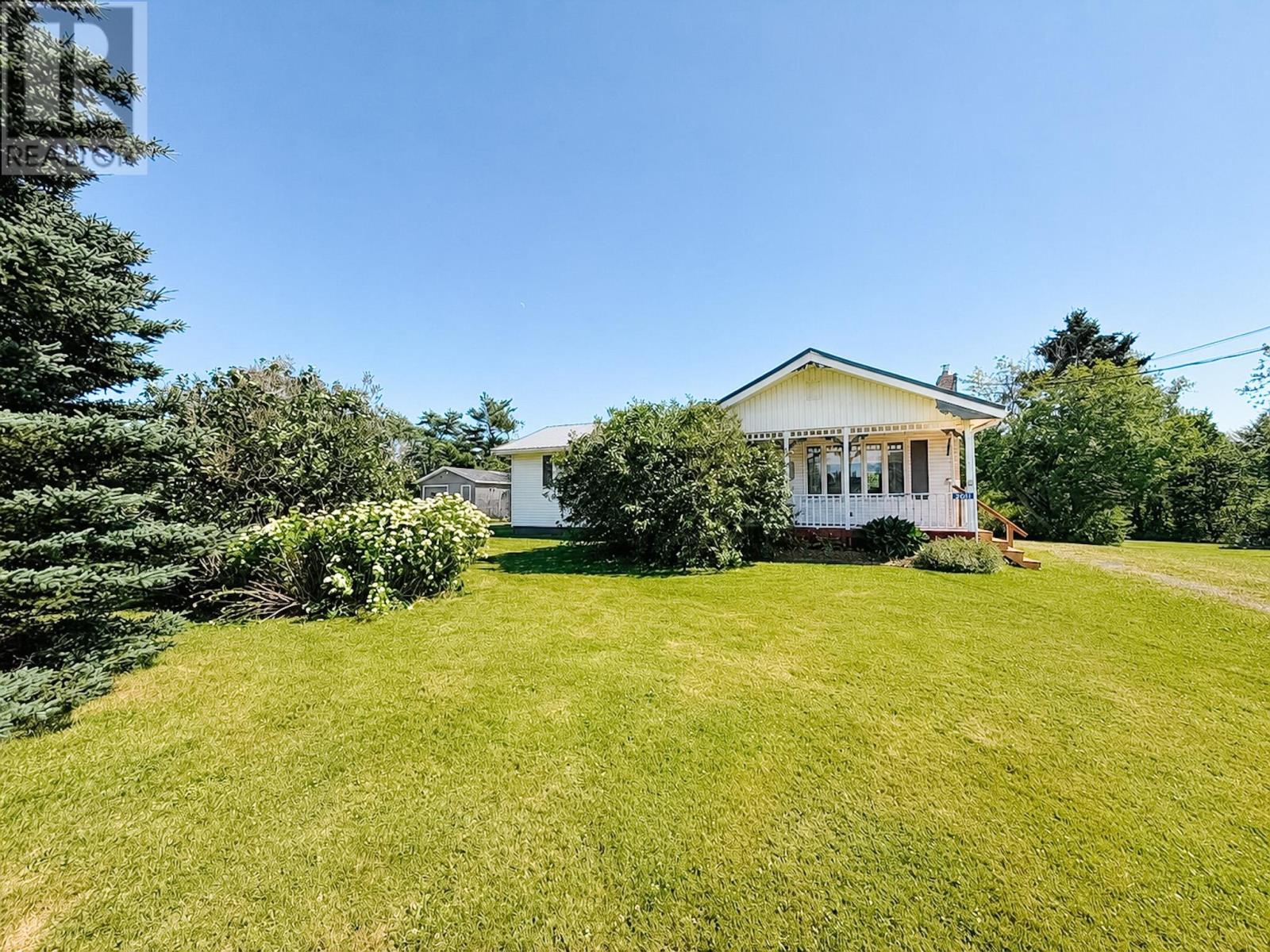 2011 Robertson Road Property Photo