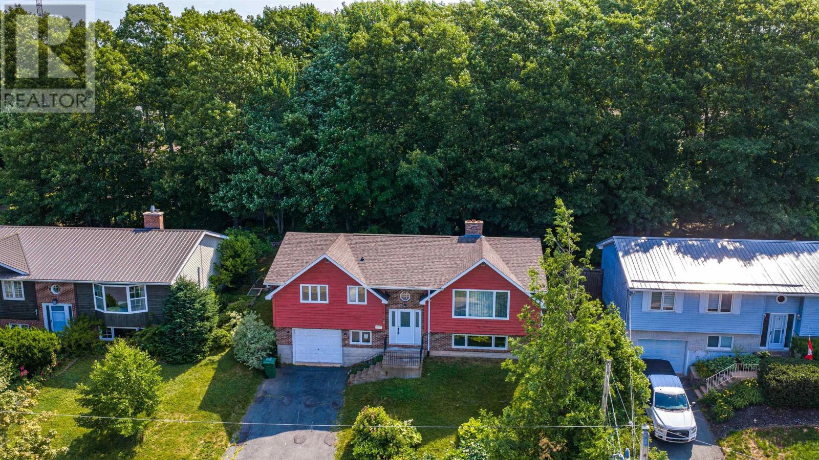 79 Riverview Crescent Property Photo 2