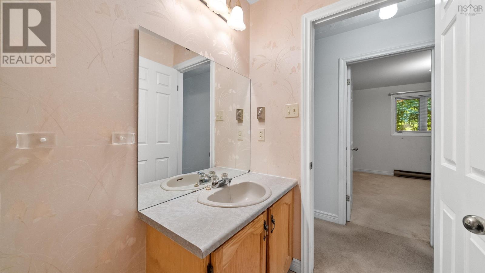 79 Riverview Crescent Property Photo 35