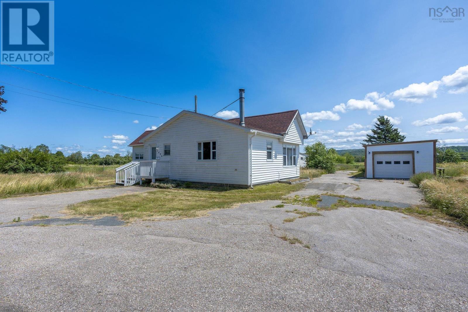 7496 1 Highway Property Photo 1