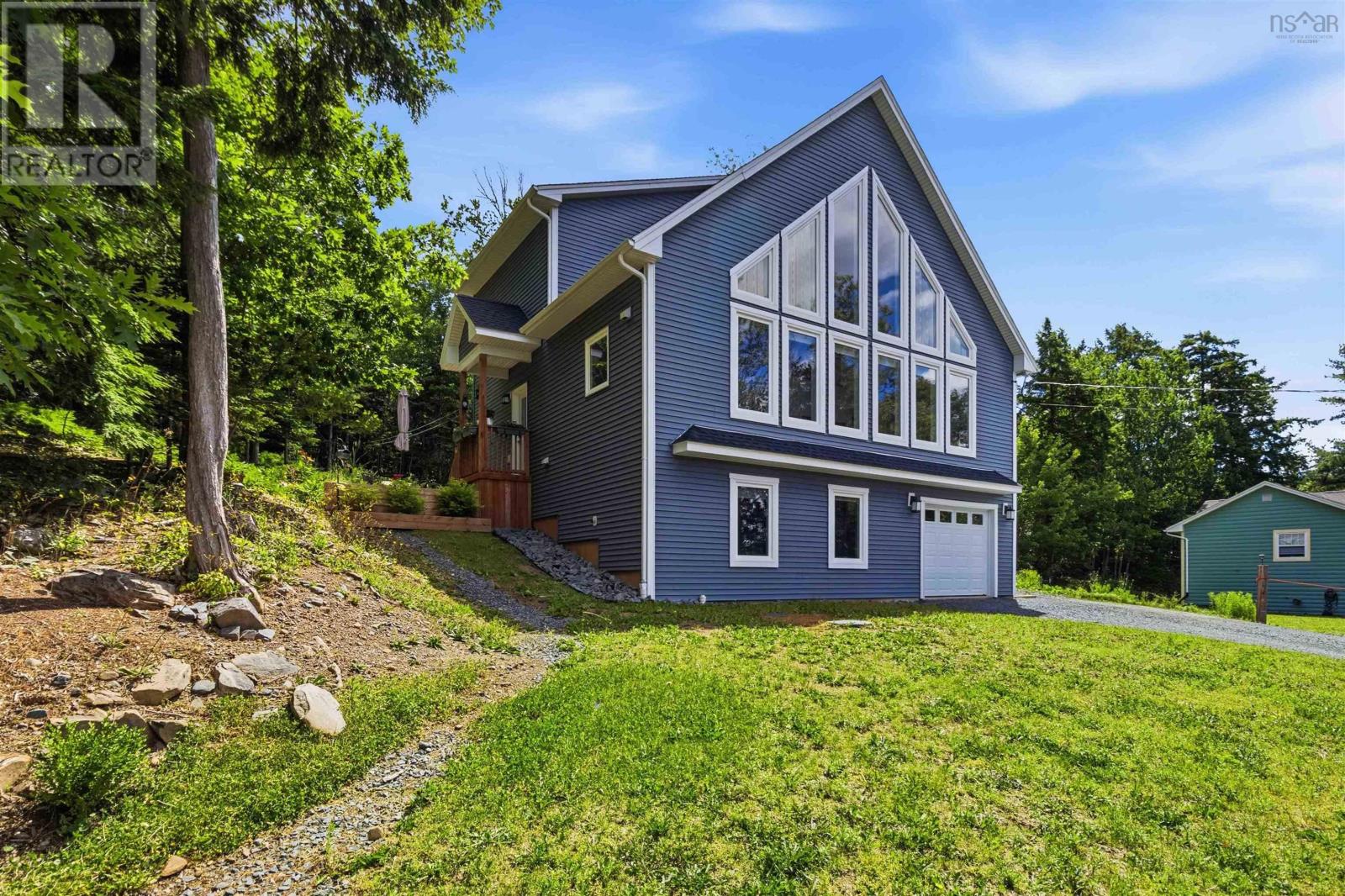 4040 Highway 2 Property Photo 1