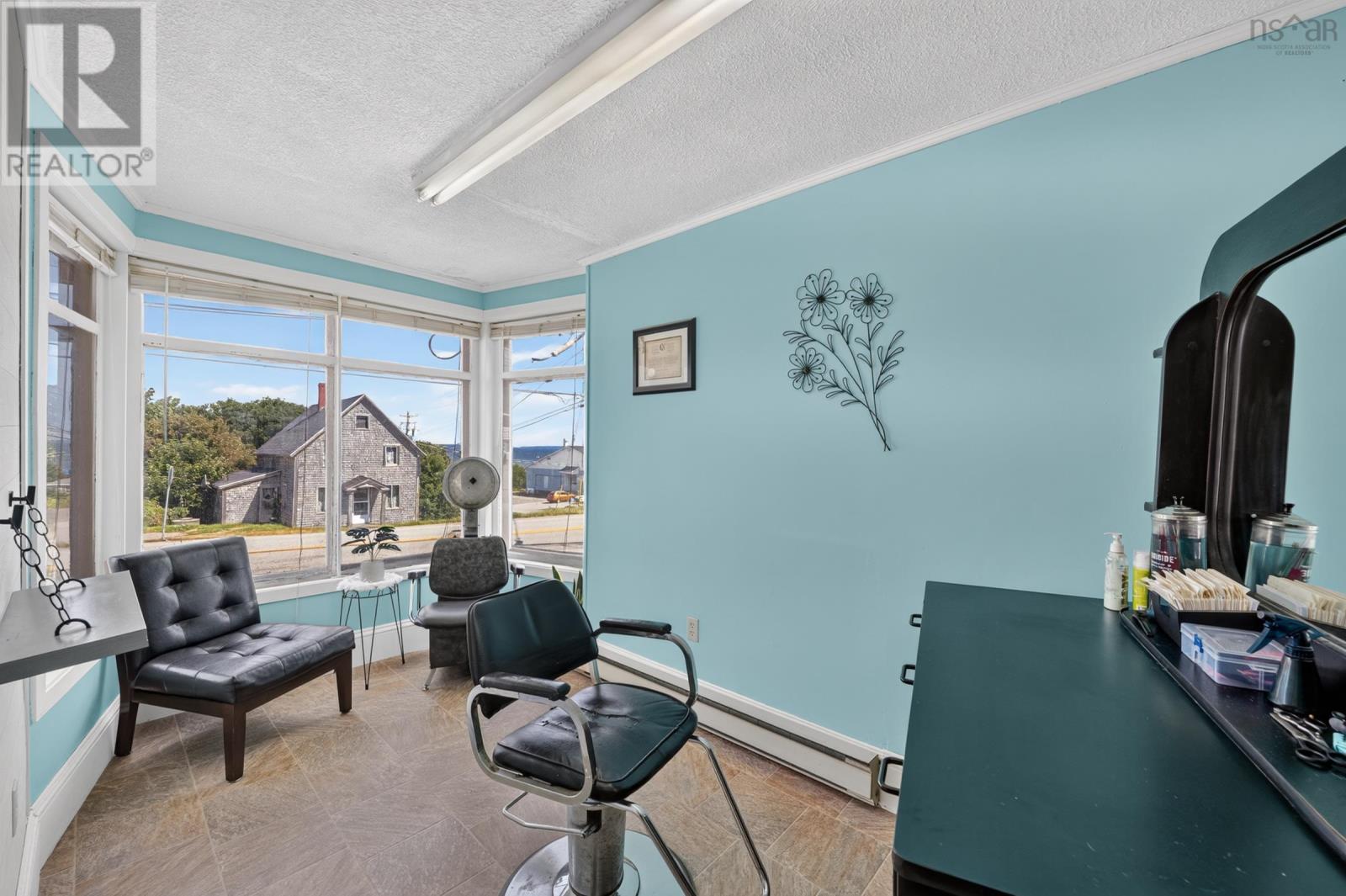 8216 Highway 1 Property Photo 10