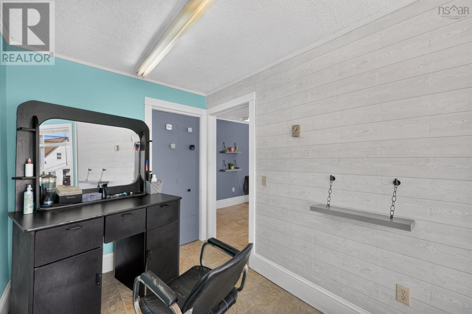 8216 Highway 1 Property Photo 12