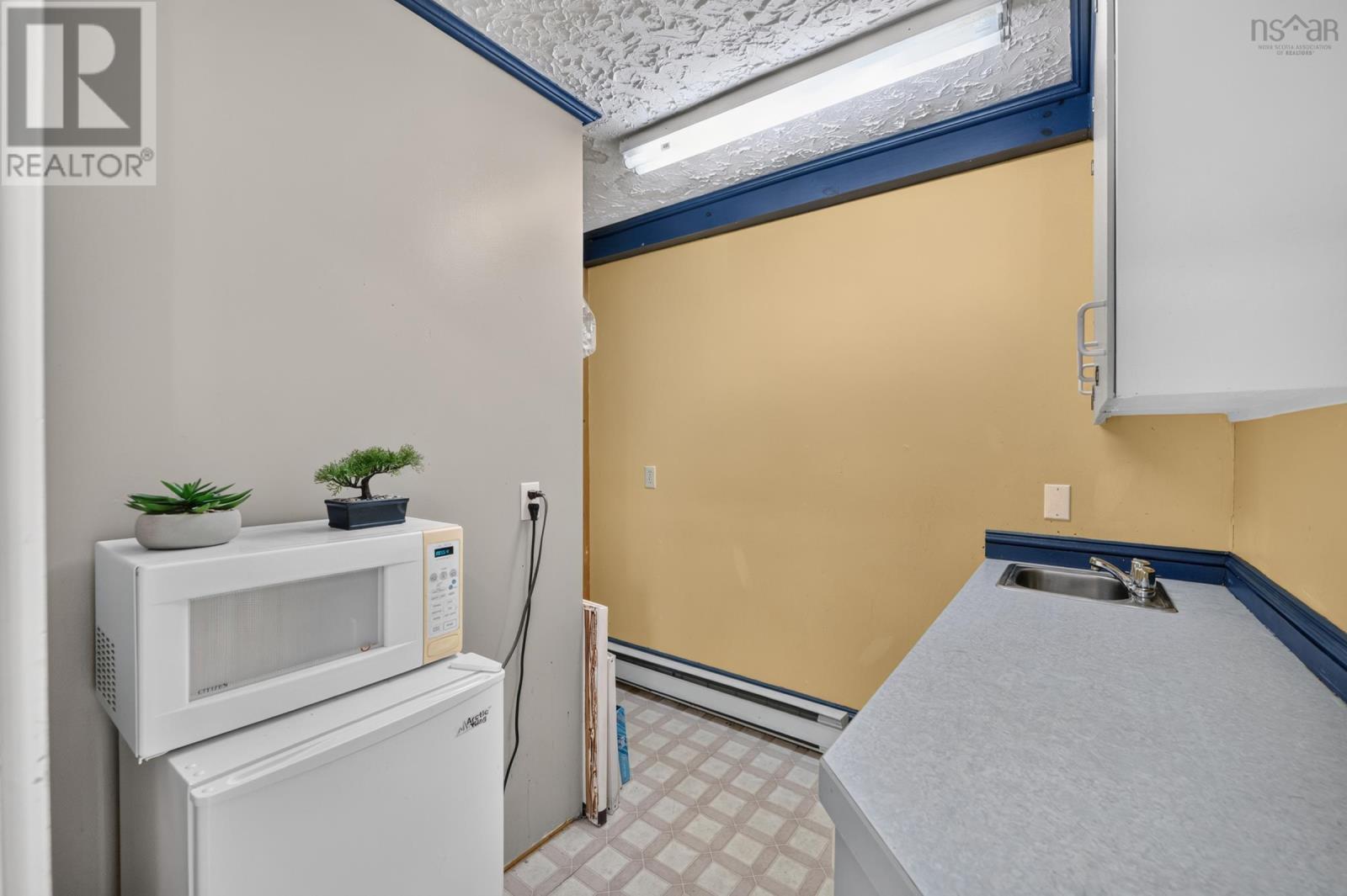 8216 Highway 1 Property Photo 16