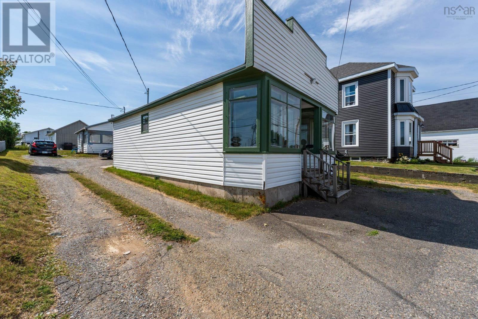 8216 Highway 1 Property Photo 20