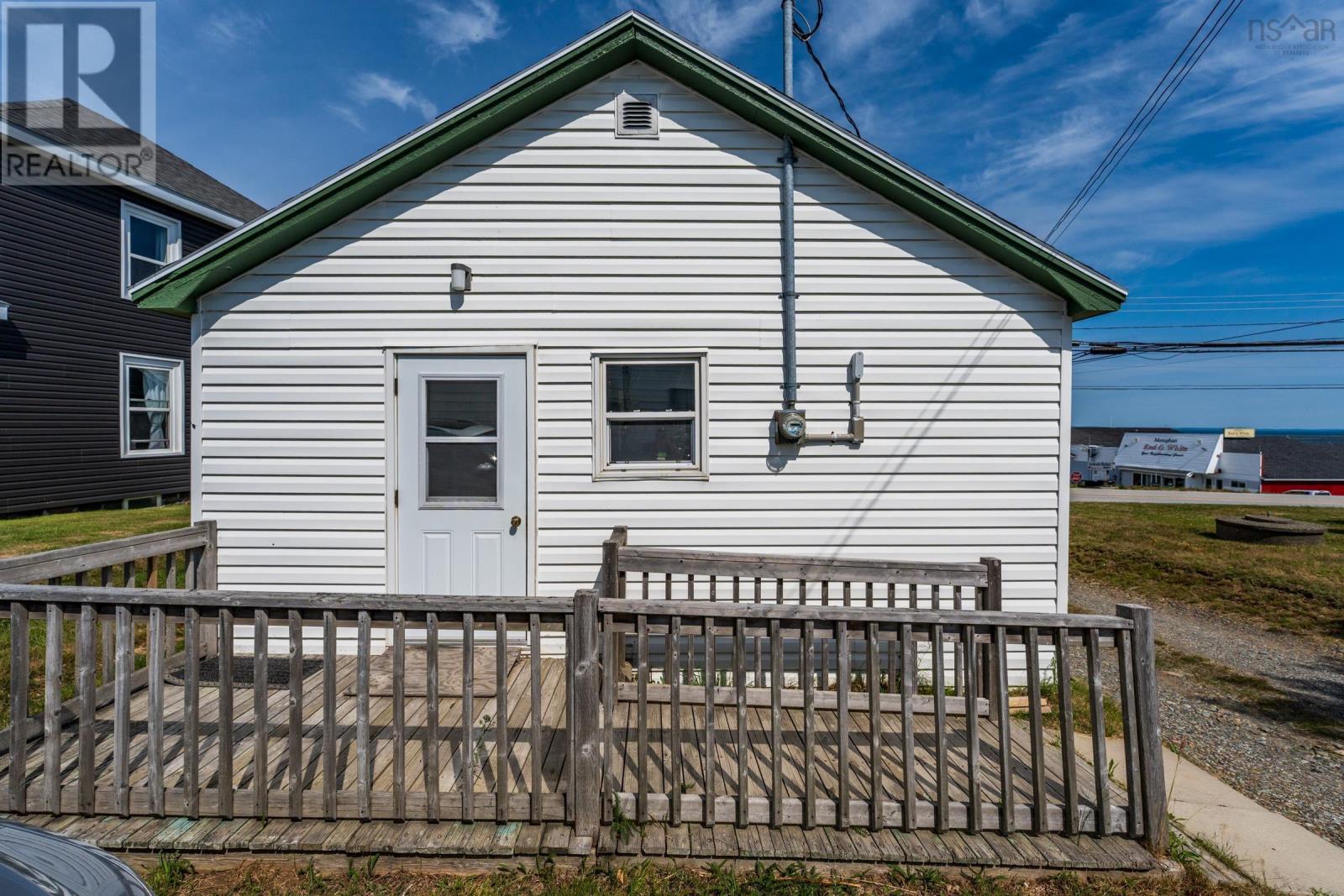 8216 Highway 1 Property Photo 22