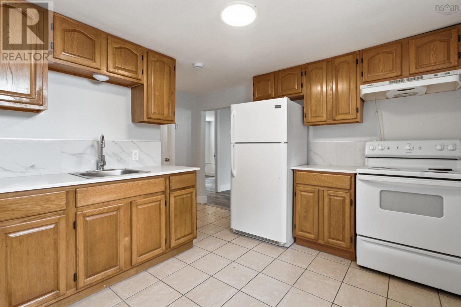 3175 Micmac Street Property Photo 34