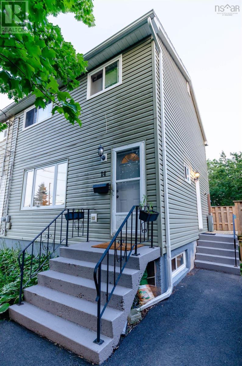 14 Huntingdon Drive Property Photo 3